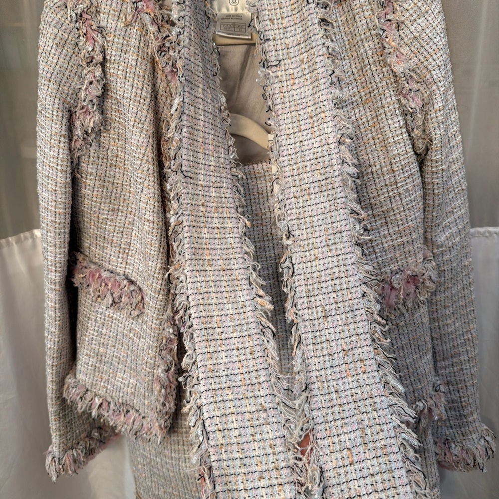 CHANEL Pastel Tweed Fringe 3 piece Blazer and skirt in Cream and Pink